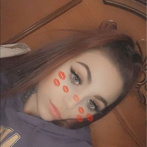 Meet your Posher, Kayce